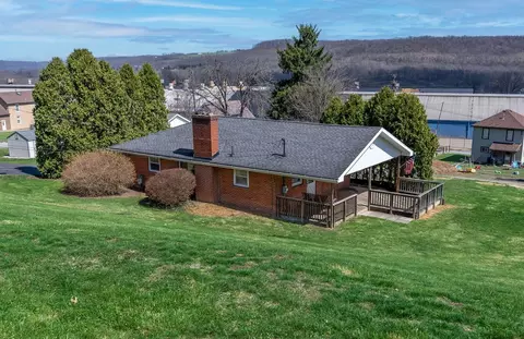 3774 W 5th Ave, Beaver Falls, PA 15010