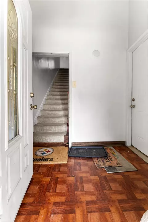 825 North Ave, Braddock, PA 15104 photo 5