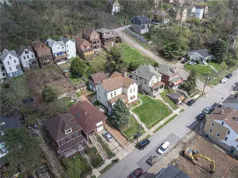 825 North Ave, Braddock, PA 15104 photo 3