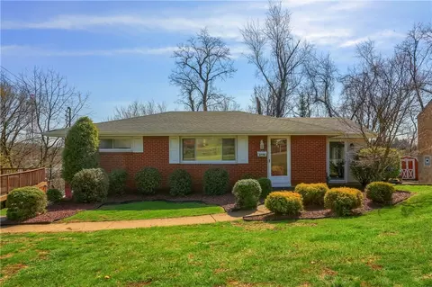 4700 Prescot Dr, Bethel Park, PA 15102
