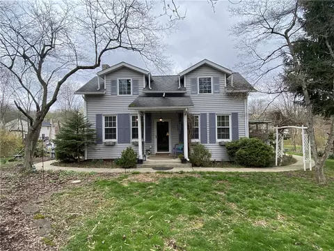 2369 Harrow Rd, Pittsburgh, PA 15241