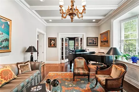Living - 400 Devonshire St, Pittsburgh, PA 15213 photo 4 of 6