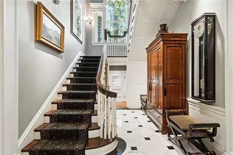 Entry Way - 400 Devonshire St, Pittsburgh, PA 15213 photo 3 of 5