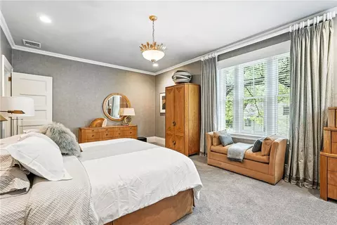 Bedroom - 400 Devonshire St, Pittsburgh, PA 15213 photo 2 of 5