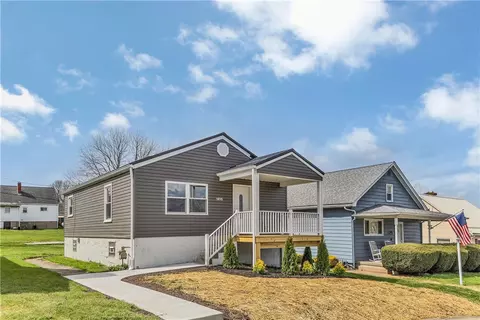 1415 Springhill Rd, Natrona Heights, PA 15065
