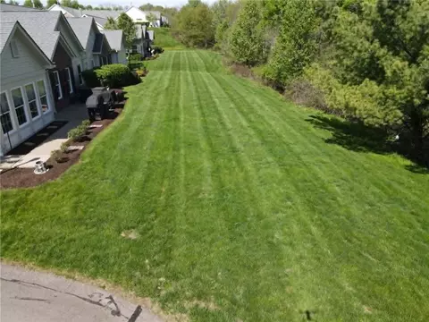 2061 Isleworth Ln, Cranberry Township, PA 16066