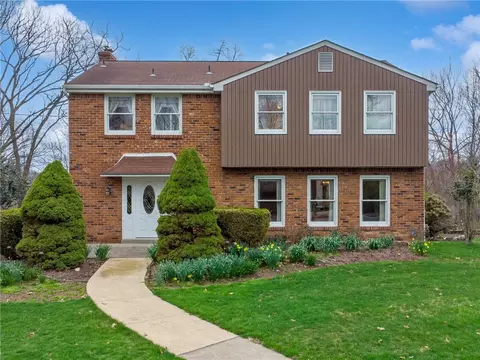 5061 Northlawn Cir, Murrysville, PA 15668