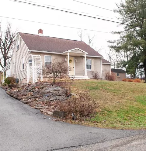 106 Maple St, Rices Landing, PA 15357