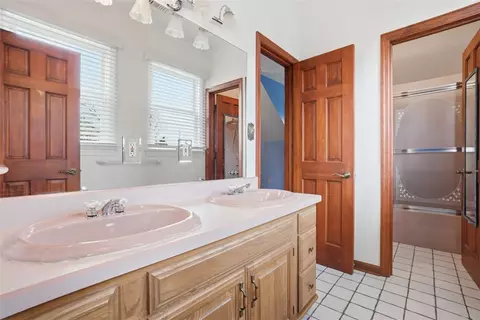 Bath - 750 Adele Dr, Irwin, PA 15642 photo 5 of 5