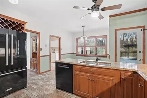 Kitchen - 750 Adele Dr, Irwin, PA 15642 photo 1 of 5