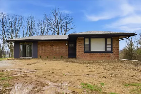106 Penn St, Aliquippa, PA 15001