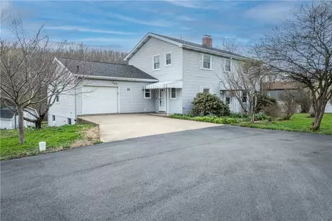 57 Shick Dr, Indiana, PA 15701