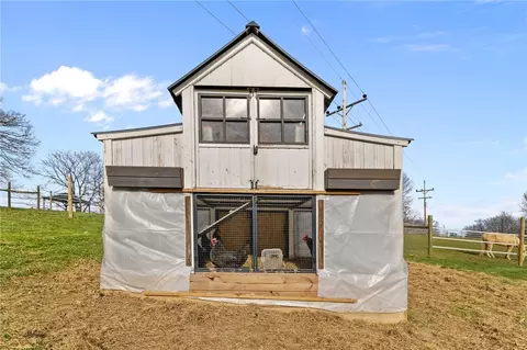 Exterior - 101 Hamtom Rd, Eighty Four, PA 15330 photo 12 of 15