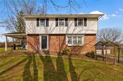 Exterior - 101 Hamtom Rd, Eighty Four, PA 15330 photo 2 of 15