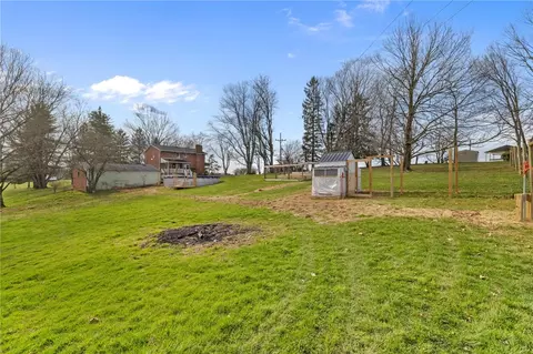 Exterior - 101 Hamtom Rd, Eighty Four, PA 15330 photo 13 of 15