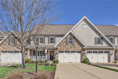 1403 Torrey Pine Dr, Mars, PA 16046