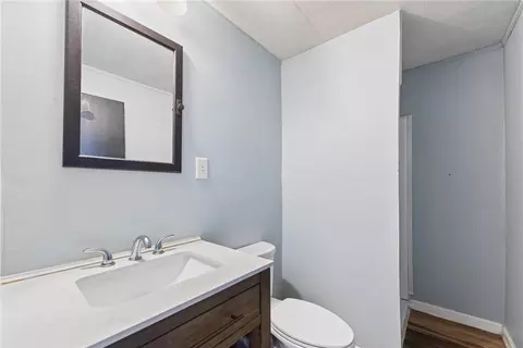 Bath - 324 Brown St, Everson, PA 15631 photo 4 of 5