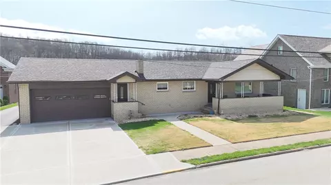 458 Bow St, Stockdale, PA 15483