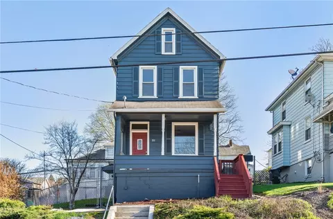 711 9th St, Irwin, PA 15642