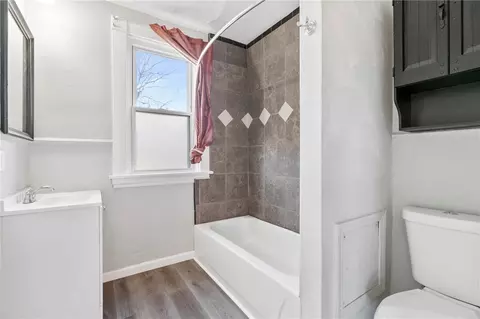 Bath - 711 9th St, Irwin, PA 15642 photo 2 of 2