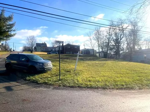 5401 Willow St, Bethel Park, PA 15102