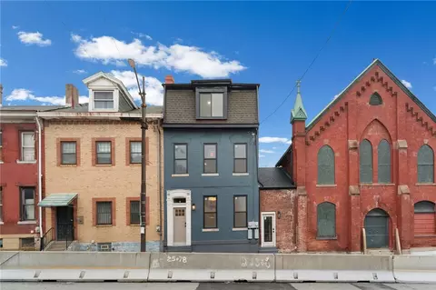 2035 Forbes Ave, Pittsburgh, PA 15219