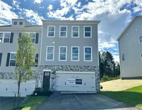 141 River Ridge Dr, Moon Twp, PA 15108