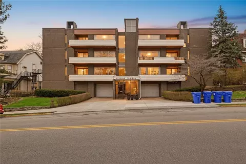 5841 Morrowfield Ave #109, Pittsburgh, PA 15217