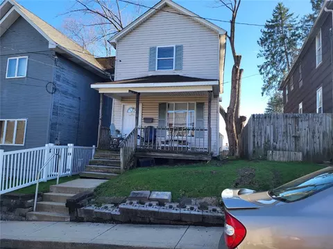 210 Cleveland St, Butler, PA 16001