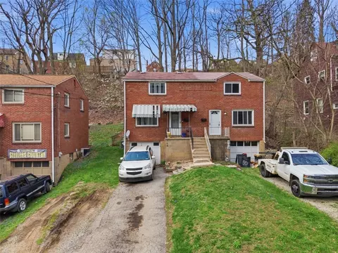 704 Maytide St, Pittsburgh, PA 15227