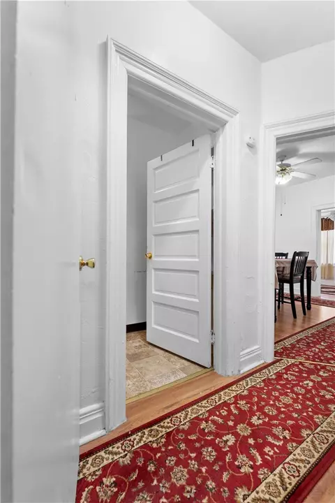 Entry Way - 628 E 9th Ave, Homestead, PA 15120 photo 2 of 3