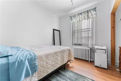 Bedroom - 628 E 9th Ave, Homestead, PA 15120 photo 1 of 4