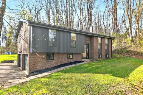 224 Salem Church Rd, Belle Vernon, PA 15012