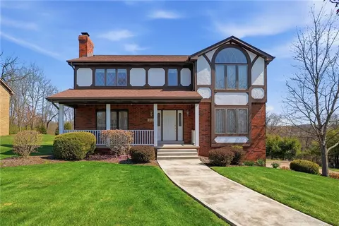 711 Montclair Dr, New Kensington, PA 15068