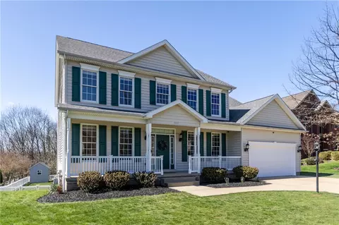 907 Gregory Ct, Cranberry Township, PA 16066