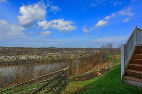 View/Area - 2016 Cade Dr, Monaca, PA 15061 photo 2 of 12