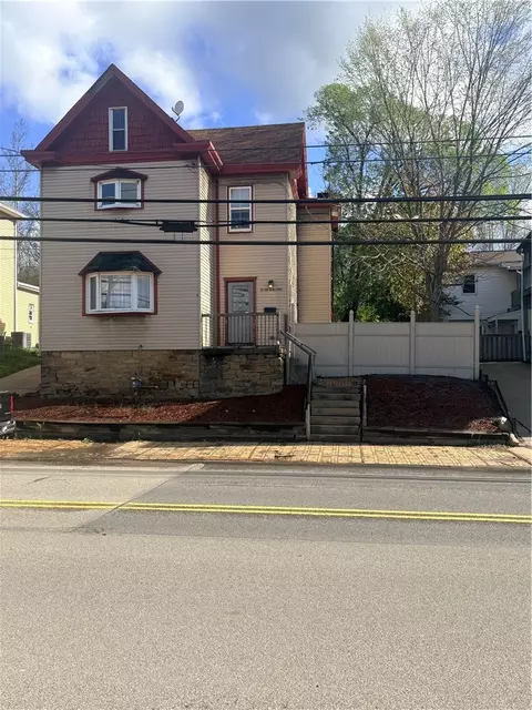 591 E Maiden St, Washington, PA 15301
