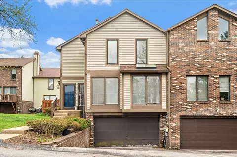 420 Spring Run Dr, Monroeville, PA 15146