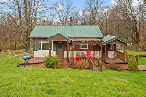 356 Stewarton Rd, Mill Run, PA 15464