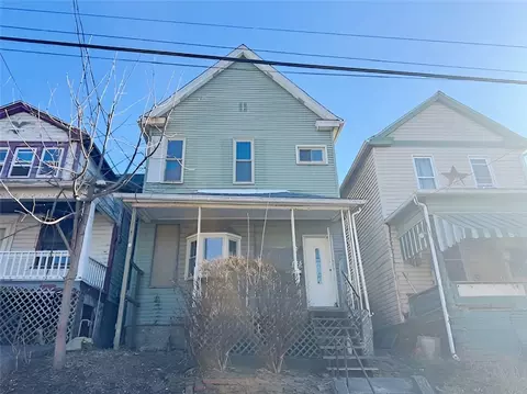 135 Church St, Washington, PA 15301
