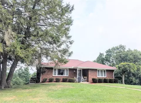 395 S Palm St, Washington, PA 15301