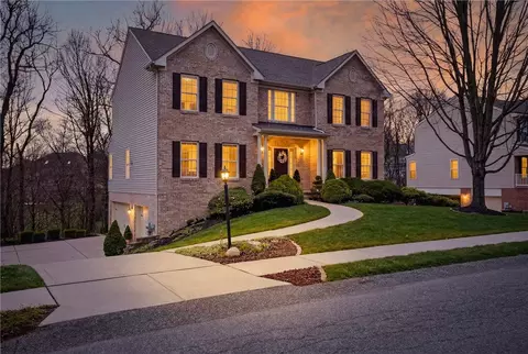 112 Hunter Dr, Cranberry Township, PA 16066