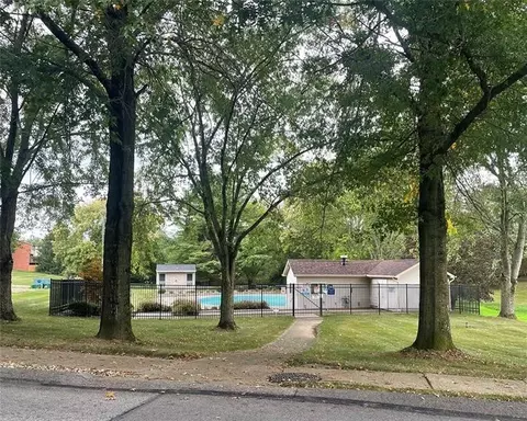 Exterior - 425 Georgetown Ct, Seven Fields, PA 16046 photo 8 of 8