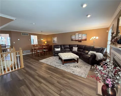 Living - 425 Georgetown Ct, Seven Fields, PA 16046 photo 2 of 2