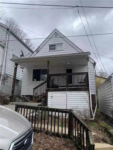 807 6th St, Mckees Rocks, PA 15136