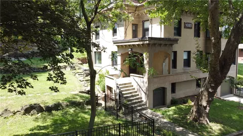 4323 Andover Ter, Pittsburgh, PA 15213