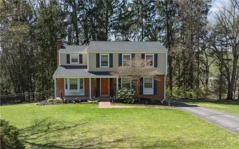 1193 Satellite Cir, Pittsburgh, PA 15241