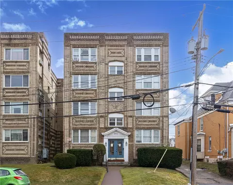 2911 Voelkel Ave, Pittsburgh, PA 15216