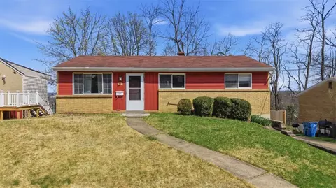 106 Westminster Dr, Verona, PA 15147