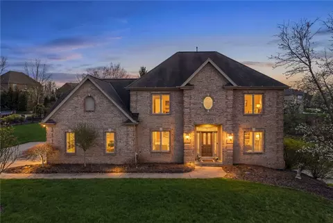 3053 Canterbury Dr, Allison Park, PA 15101